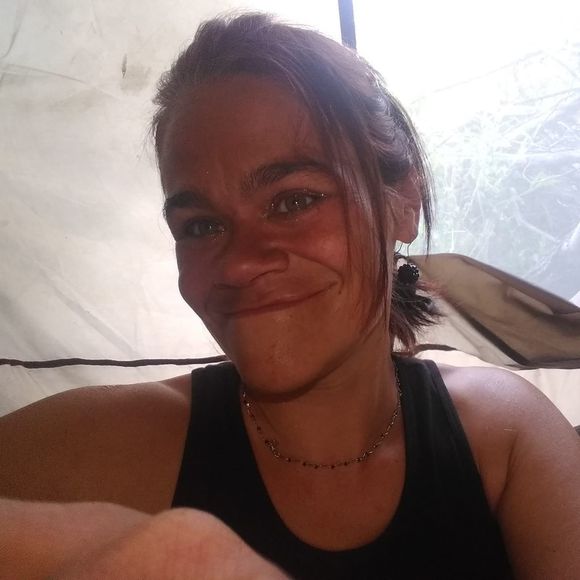 Meet your Posher, Justine - Picture 1 of 1